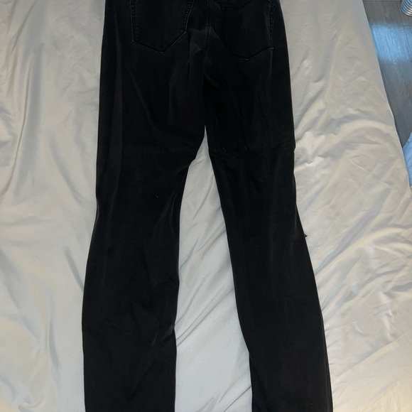 ASOS DESIGN ultimate skinny jeans in black with knee rips - Picture 7 of 9